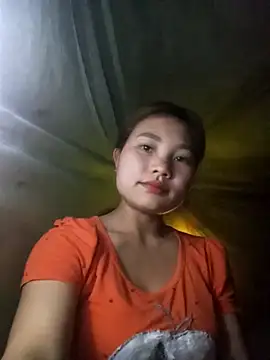 Snapshot of tamaien chatting on 02.22.25 tamaien online show from 02.22.25