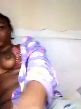 Snapshot of zaynlovena chatting on 11.30.25 zaynlovena online show from 11.30.25