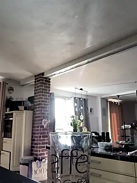 Snapshot of Linalicious chatting on 03.27.26 Linalicious online show from 03.27.26