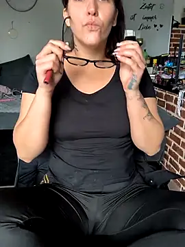 Linalicious online show from 05.12.26