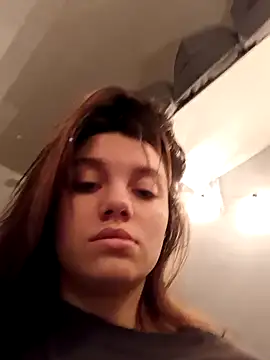 Snapshot of MashkaRay chatting on 02.02.25 MashkaRay online show from 02.02.25