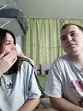 Snapshot of MashkaRay chatting on 02.22.25 MashkaRay online show from 02.22.25