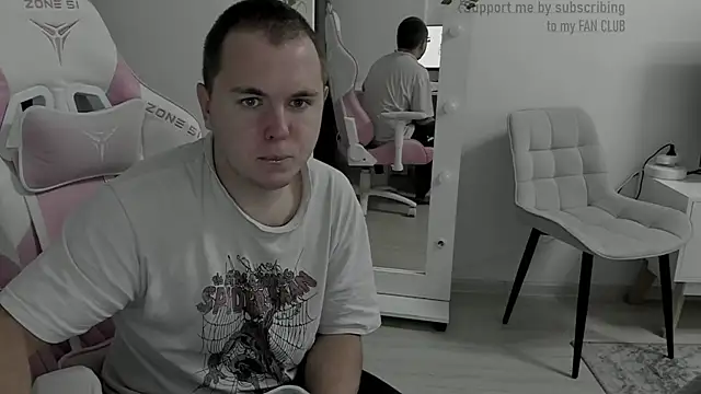 Snapshot of MashkaRay chatting on 09.14.25 MashkaRay online show from 09.14.25