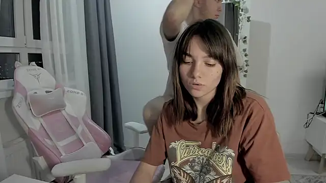 Snapshot of MashkaRay chatting on 09.27.25 MashkaRay online show from 09.27.25