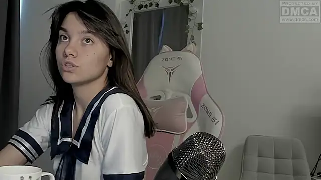 Snapshot of MashkaRay chatting on 10.07.25 MashkaRay online show from 10.07.25