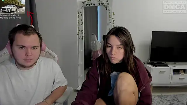 Snapshot of MashkaRay chatting on 10.23.25 MashkaRay online show from 10.23.25