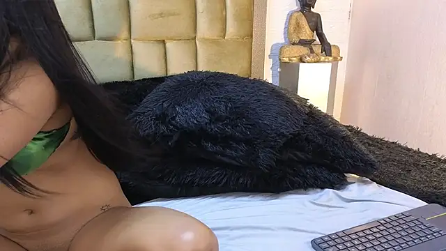 Snapshot of ximenawilliamss chatting on 05.28.26 ximenawilliamss online show from 05.28.26