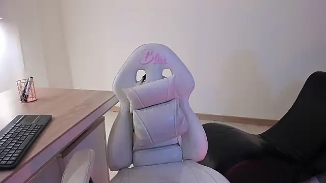 Barbara honey online show from 10.23.25