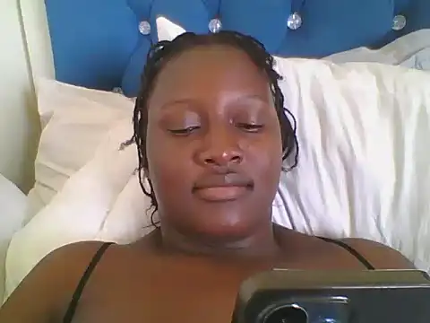 Snapshot of Heavy_ass chatting on 09.10.25 Heavy ass online show from 09.10.25