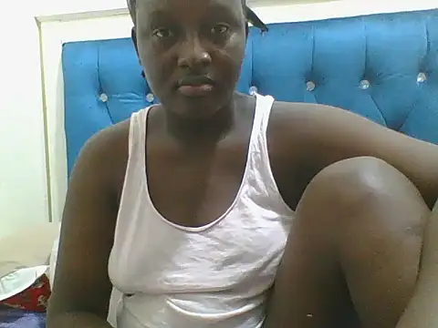 Snapshot of Heavy_ass chatting on 11.12.25 Heavy ass online show from 11.12.25