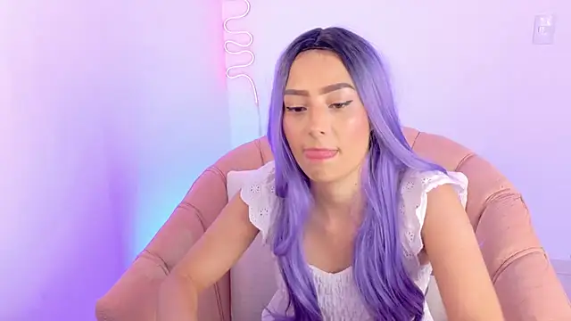 Snapshot of little_hot_cat1 chatting on 02.12.26 little hot cat1 online show from 02.12.26