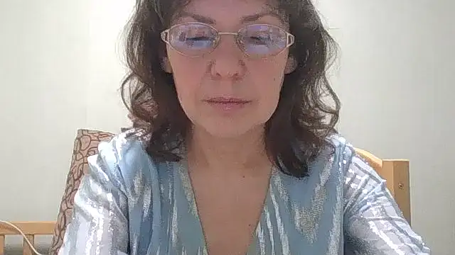 HollyJewel online show from 03.05.26