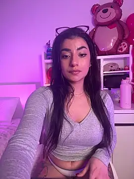 ZoeZayd online show from 02.17.26