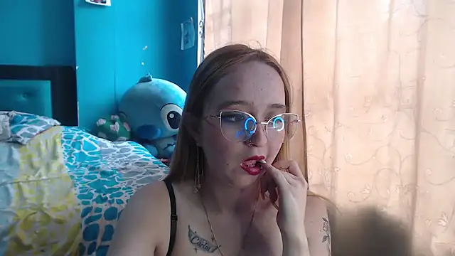 Liaroberts1 online show from 01.30.25