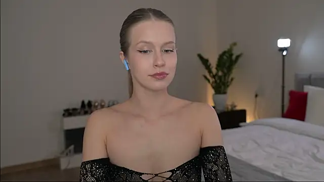 ella twinkl online show from 05.02.26