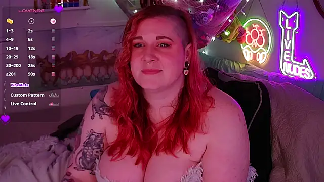 Snapshot of opalreigning chatting on 02.06.26 opalreigning online show from 02.06.26