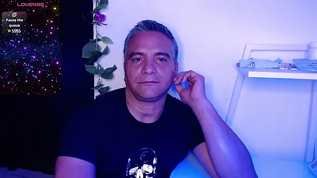 golden punisher online show from 01.15.25