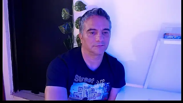 golden punisher online show from 02.05.25