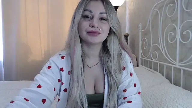 Snapshot of ShyEvaa chatting on 01.24.25 ShyEvaa online show from 01.24.25