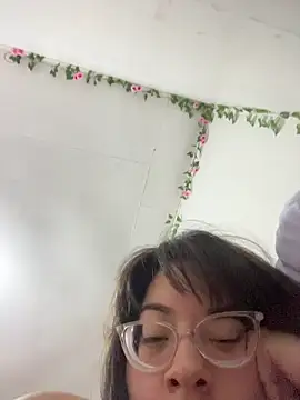 Snapshot of indiegirl666 chatting on 02.14.26 indiegirl666 online show from 02.14.26