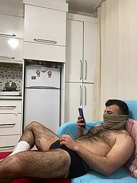 Snapshot of Robin45tr chatting on 01.12.26 Robin45tr online show from 01.12.26