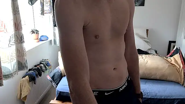 Snapshot of MattySubUK chatting on 10.30.25 MattySubUK online show from 10.30.25