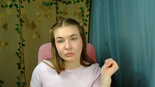 Snapshot of Glory_air chatting on 06.19.26 Glory air online show from 06.19.26