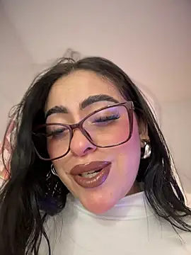 Snapshot of KatteWise chatting on 03.02.26 KatteWise online show from 03.02.26