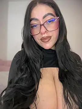 Snapshot of KatteWise chatting on 03.07.26 KatteWise online show from 03.07.26