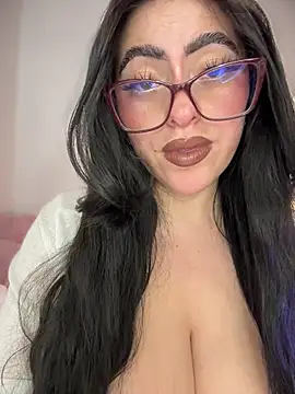 Snapshot of KatteWise chatting on 03.13.26 KatteWise online show from 03.13.26