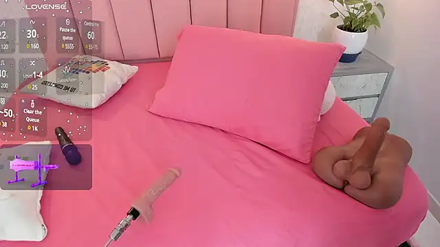 SUNNYCYRUS online show from 02.13.25