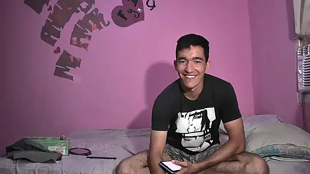 Snapshot of Sweetiefoxxx chatting on 03.03.25 Sweetiefoxxx online show from 03.03.25