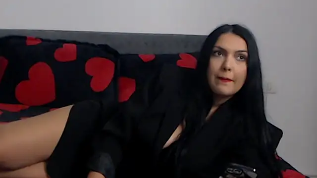 Snapshot of BriannaBk chatting on 10.26.25 BriannaBk online show from 10.26.25