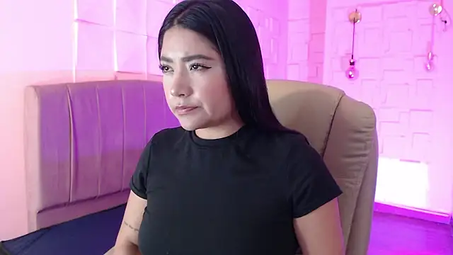 Snapshot of Susy_thomson chatting on 03.21.26 Susy thomson online show from 03.21.26