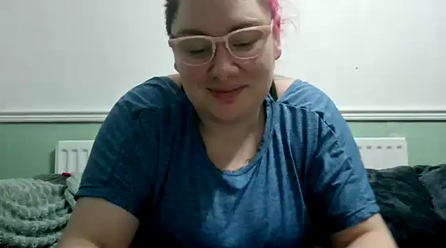 Bustycurves online show from 12.01.24