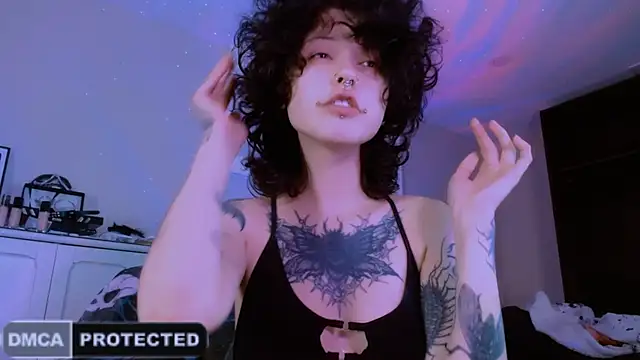 NaughtyLittleFox online show from 06.07.26