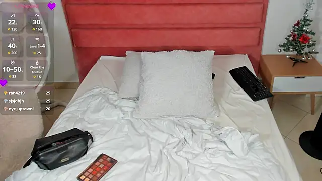 Snapshot of joha_keany chatting on 12.22.25 joha keany online show from 12.22.25