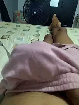 Snapshot of Elii_uwu chatting on 02.16.25 Elii uwu online show from 02.16.25