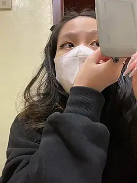 Snapshot of minmin2kk5 chatting on 01.21.25 minmin2kk5 online show from 01.21.25