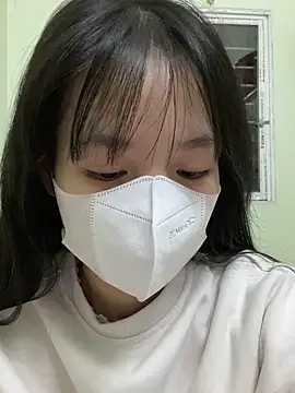 Snapshot of minmin2kk5 chatting on 02.26.25 minmin2kk5 online show from 02.26.25