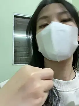 Snapshot of minmin2kk5 chatting on 03.08.25 minmin2kk5 online show from 03.08.25