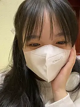 Snapshot of minmin2kk5 chatting on 03.15.25 minmin2kk5 online show from 03.15.25