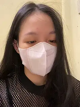 Snapshot of minmin2kk5 chatting on 09.13.25 minmin2kk5 online show from 09.13.25