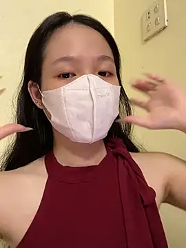 Snapshot of minmin2kk5 chatting on 09.26.25 minmin2kk5 online show from 09.26.25