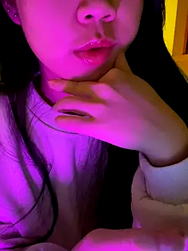 minmin2kk5 online show from 11.04.25