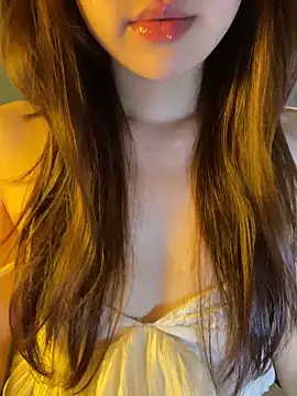 minmin2kk5 online show from 04.29.26