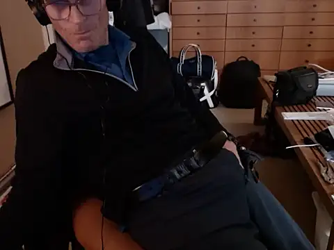 Richard Dixon online show from 03.21.25