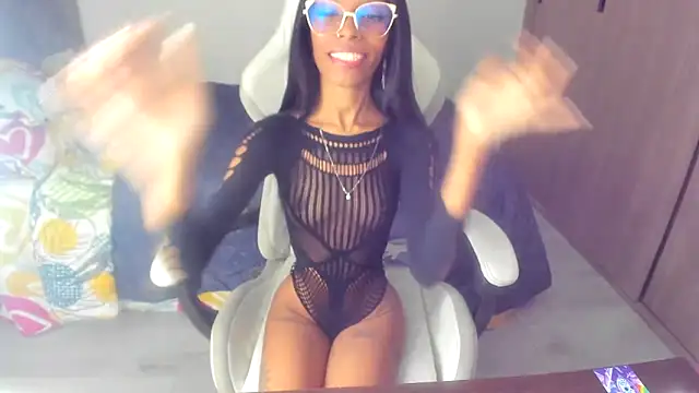 Crystal florez24 online show from 01.25.25