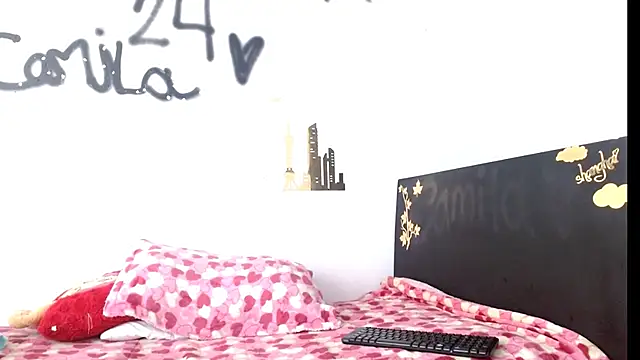 camilavagina24 online show from 10.12.25