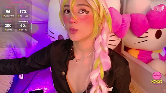 Snapshot of miia__baker chatting on 12.20.25 miia baker online show from 12.20.25